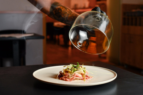 Bremen Old Town: Italian gourmet dinner with 6 courses 6-course surprise menu