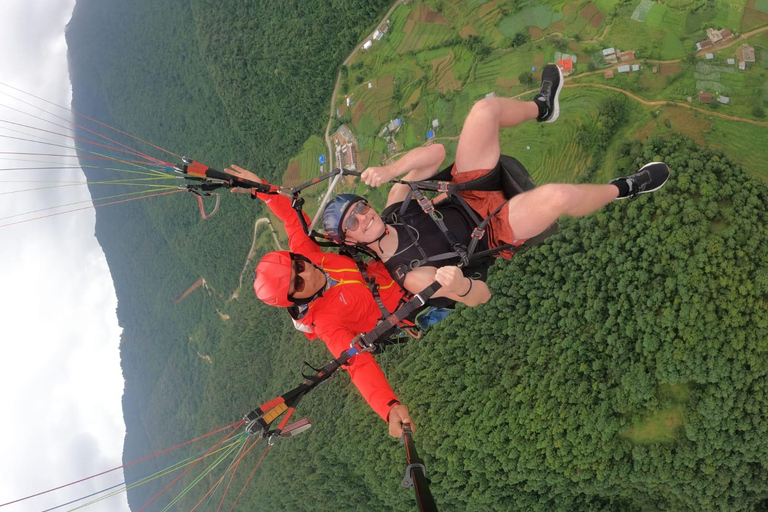 Kathmandu/Chandragiri : A Himalayan Paragliding Experience