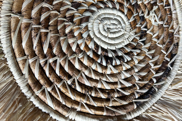 Kampala: Coaster Hanging &Wall Design Making Class &Souvenir