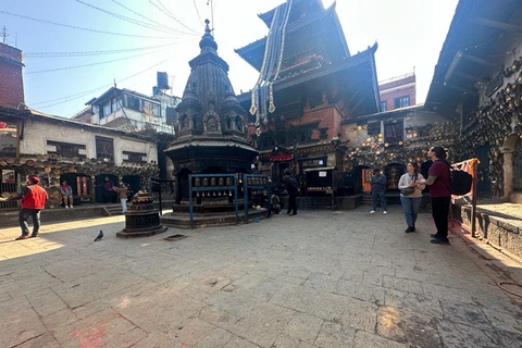 Katmandu: Odkrywanie ukrytych skarbów Kirtipur Spacer po mieście