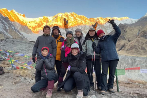 Pokhara: Annapurna base camp Trek with Female Guide