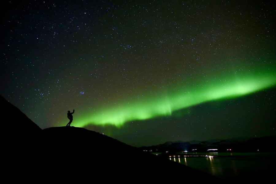 Von Reykjavik aus: Nordlicht-Tour mit heißem Kakao & Fotos