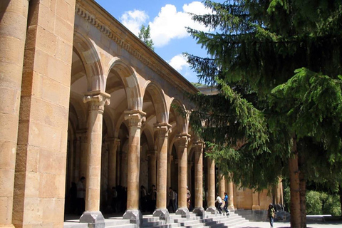 De Ereván a la Cascada de Shaki-Jermuk-Noravank y Khor Virap