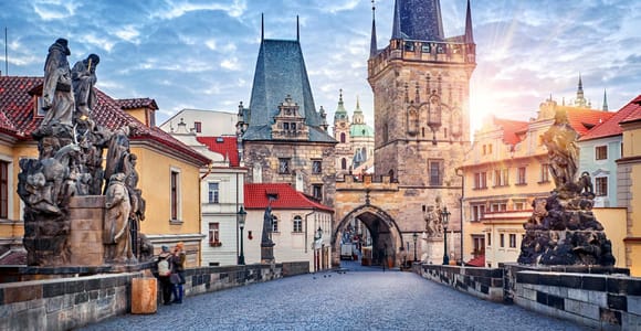 Prague Old Town and Top Attractions Private Tour by Car