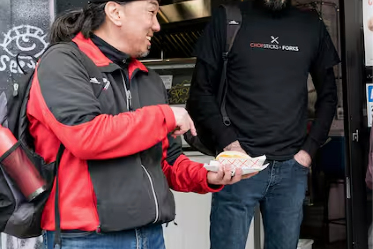 Toronto: Express - St. Lawrence Market+Distillery Food Tour