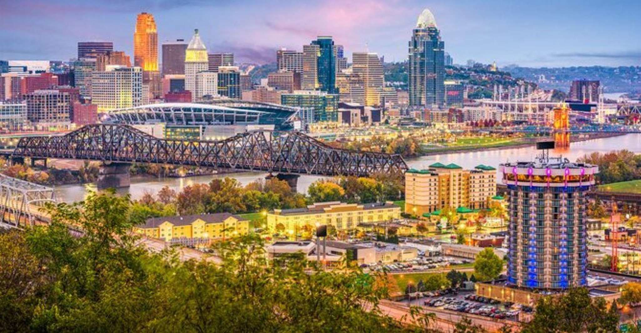 Smartphone-Guided Walking Tour of Downtown Cincinnati - Housity