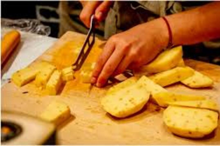 From Zagreb to Varaždin: Market, Food &amp; Winery Tasting TourPrivate Tour from Zagreb to Varaždin: Market, Food &amp; Winery