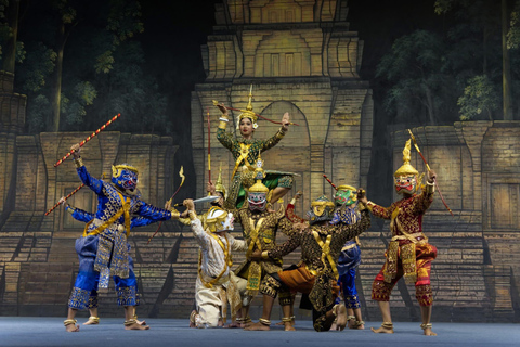 Siem Reap: Apsara Dance Show and Dinner with Hotel transfers