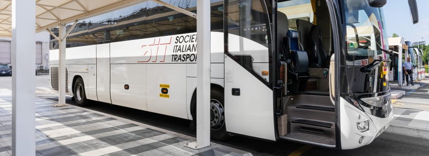 Roma: Transfer con bus navetta da o per l'aeroporto di Ciampino