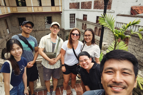 Tour a pie privado por Intramuros en Manila