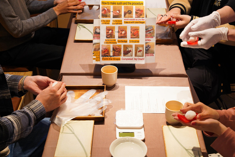 Kanazawa: Sushi Making Experience at Omicho Market