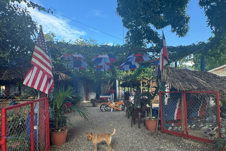 Puerto Plata: El Gallo Ecolodge Day Pass with Lunch