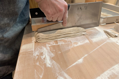 Esperienza di preparazione di spaghetti di soba e tempura, Hokkaido sakeplan