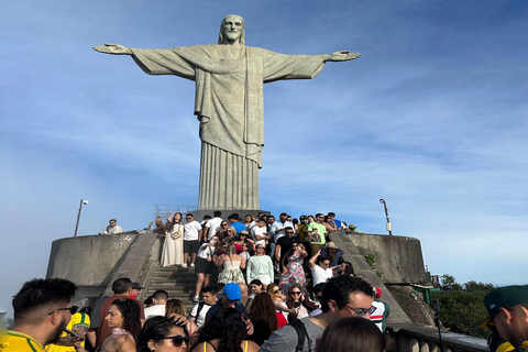 Sunrise Rio Tour: Christ the Redeemer + Mirante Dona Marta + Selarón