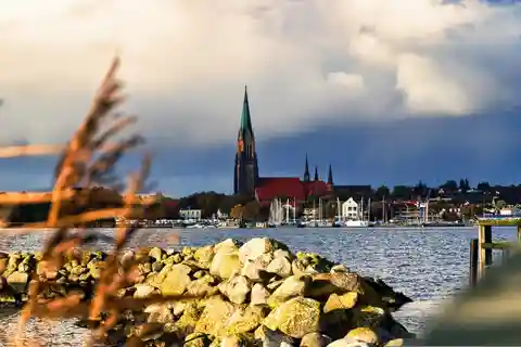 Schleswig: Highlights Tour (Dom, Altstadt, Holm, Stadthafen)