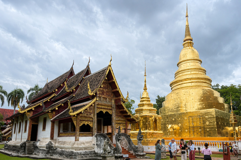 Chiang Mai: Tuk Tuk Temple Tour with Guide and Water