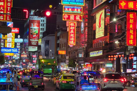 Bangkok: Street Food Tasting Tour at Night