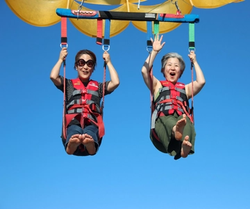 Kelowna: Vroege Vogel Parasailing Expereince