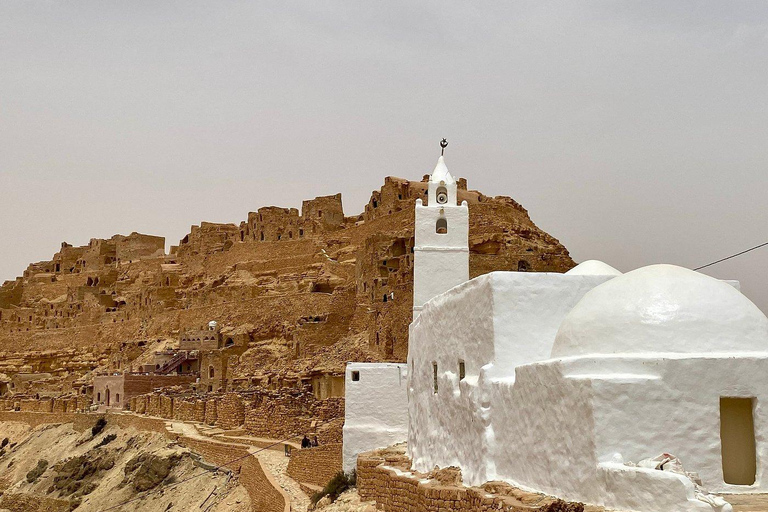 From Djerba/Zarzis: 2-Day Southern Tunisia Tour with Camp