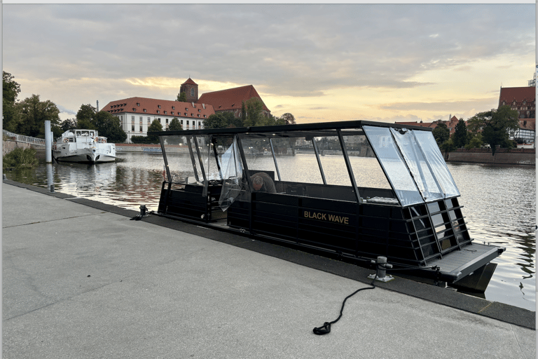 Wroclaw: New Year's Eve River Cruise with Prosecco