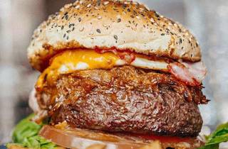 Amsterdam: Exklusive Burger Dinner Cruise durch Amsterdam