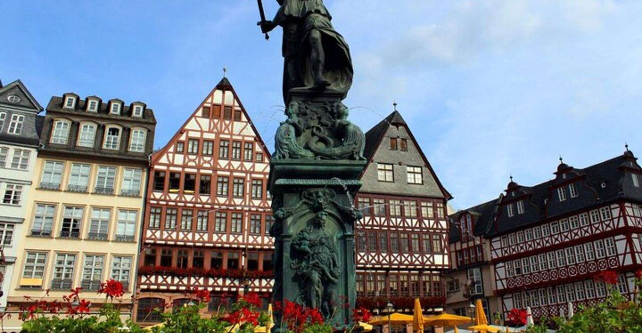 Frankfurt: Must-See Attractions Walking Tour with a Guide