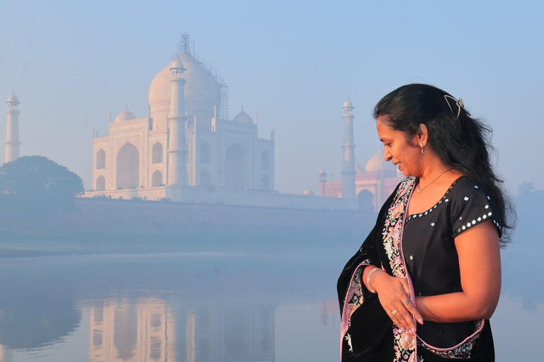 Agra: Taj Mahal Guided Tour with Instagram Photoshoot Private Car, Driver, Local Expert Tour Guide & Entry Tickets