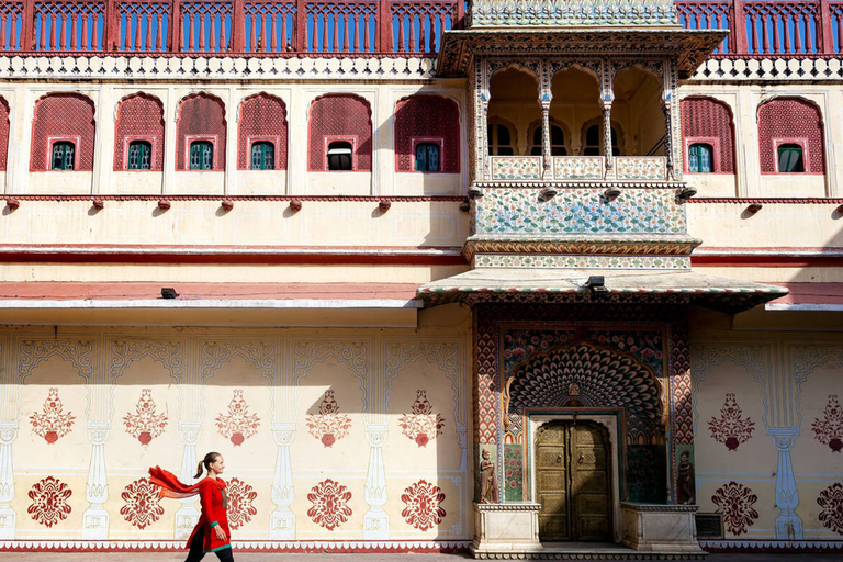 Jaipur: Tour guidato a piedi del patrimonio culturale Esplora il mercato localeTour guidato a piedi del patrimonio di Jaipur: esplora il mercato locale