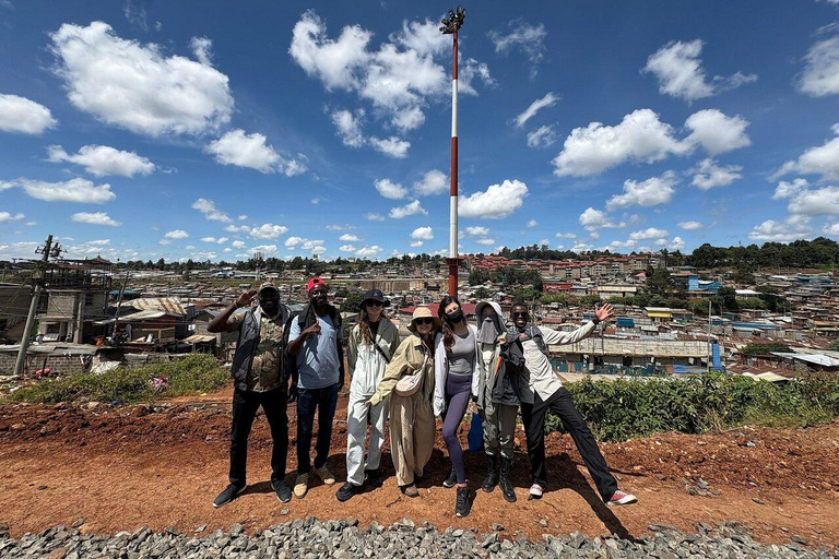 Nairobi:Kibera Slum Guided Walking Tour with Local Guide