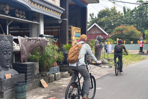 Yogyakarta: Bike Tour, Pottery, Ricefield, Museum With Lunch Bike, Pottery Class, Rice fields, Museum (No Lunch)