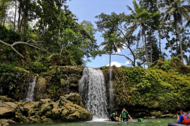Yogyakarta; Dagstur till Jomblang-grottan och Pindul-grottan