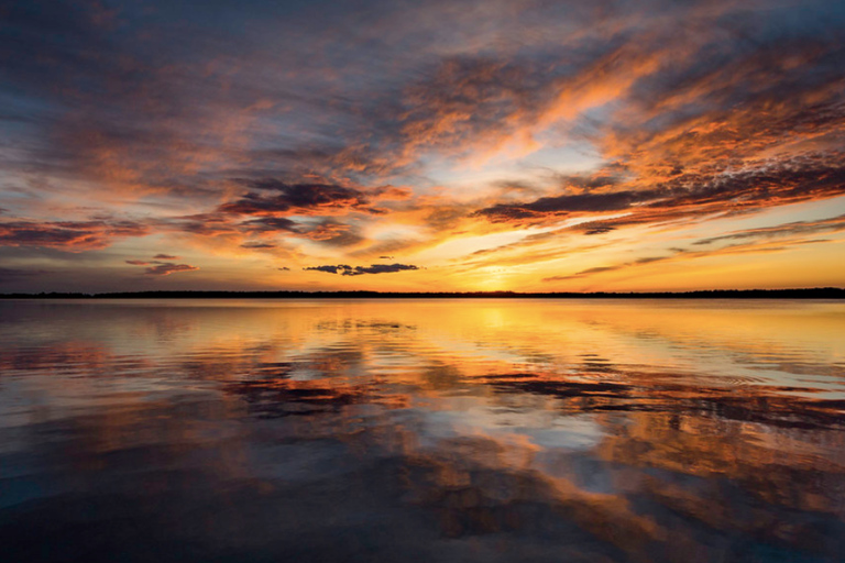 UYUNI SALT FLAT: SUNRISE & STARLIGHT EXPERIENCE SHARED GROUP: UYUNI SALT FLAT SUNRISE & STARLIGHT EXPERIENCE