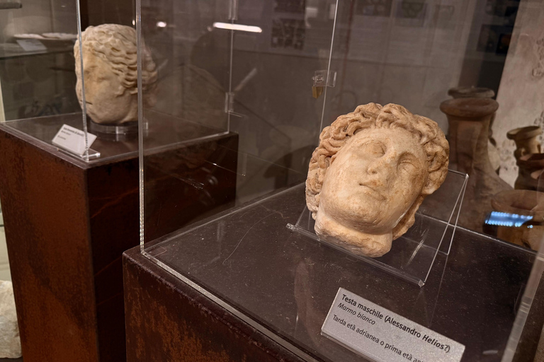 Rome: Trevi Fountain & the City of Water Guided Tour