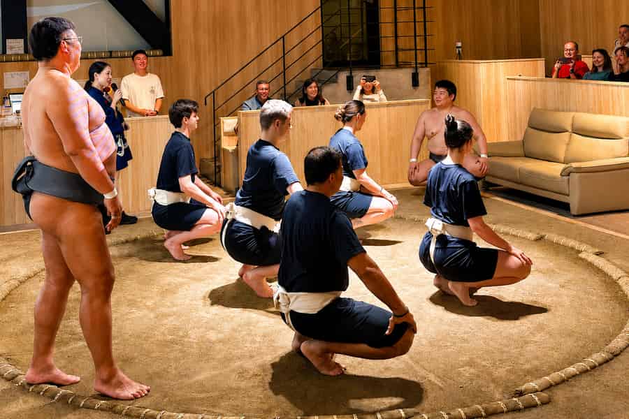 Kyoto Challenge the Sumo! Show & interaktives Erlebnis. Foto: GetYourGuide Kyoto Challenge the Sumo! Show & interaktives Erlebnis. Foto: GetYourGuide