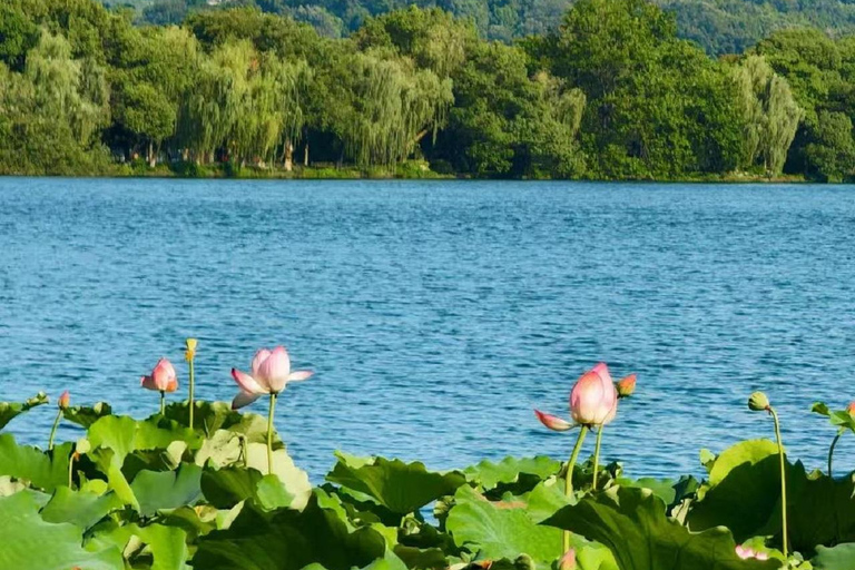 Hangzhou: Sunset Cruise on the West Lake and Poetic Route