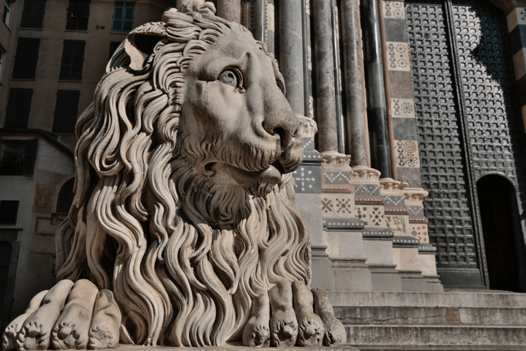 1.5 Hour Food Guided Tour & Sightseeing in Genoa English