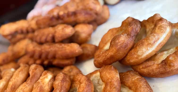 Munich: Viktualienmarkt & Altstadt Food Tour photo 2