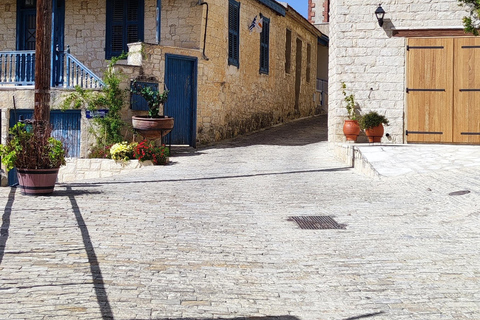 Paphos: Troodos Mountains Villages Tour with Wine Tasting