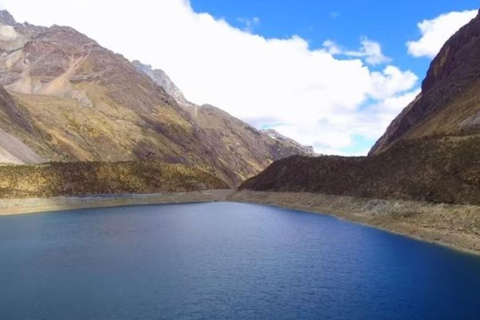 From Ancash: Explore the impressive Rajucolta Lagoon