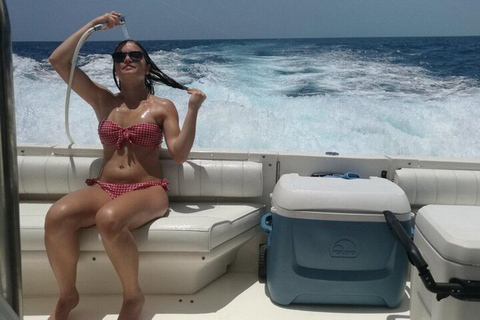 Playa Mujeres : Location de yacht privé - 4 heures SR55H4