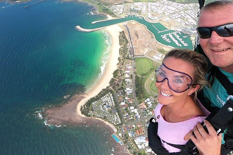 Sydney, Shellharbour: Fallschirmsprung mit Beachside Landing