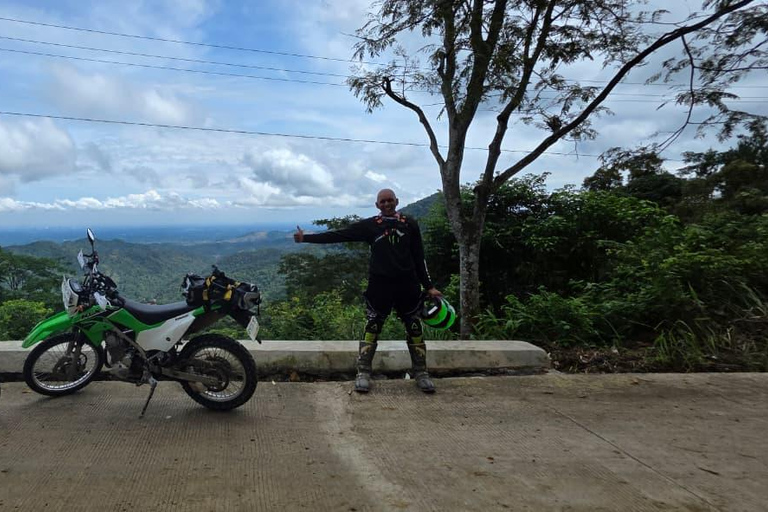 Jakarta: Guided Motorcycle Tour with Lunch and Coffee