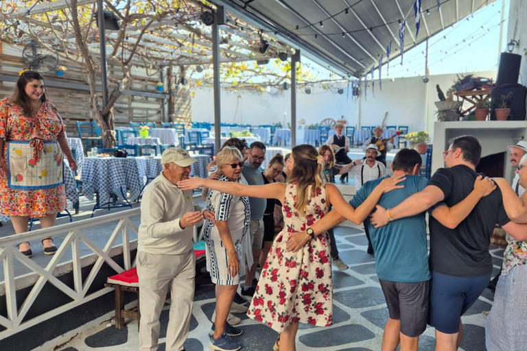 Santorini: Plate-Smashing Show & Fira Walking Tour