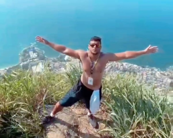 Two Brothers Hiking Tour in Vidigal