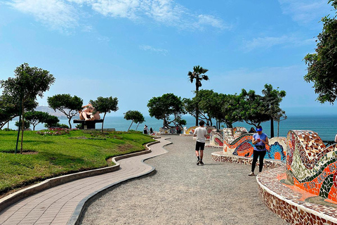 Exploring Barranco: A tour full of fun and charm