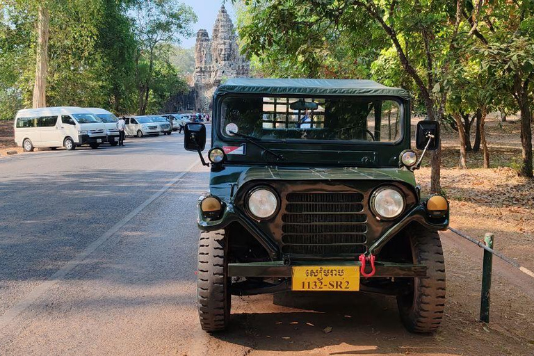 Angkor Wat Discovery Tour by Jeep