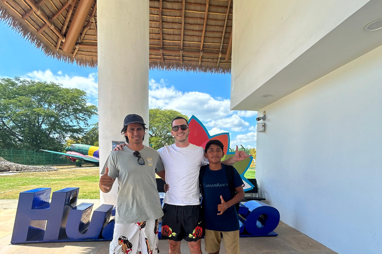 Huatulco: Surf Lesson with surf instructor. All Levels