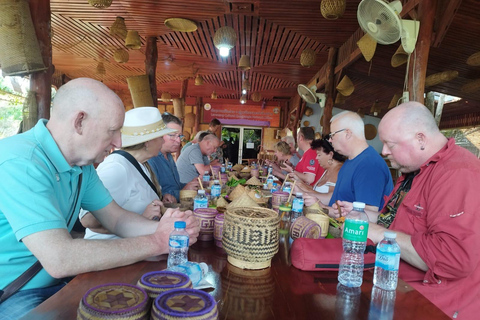 Vientiane : Cours de cuisine lao et visite du marché