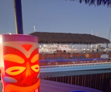 San Diego: Enjoy a jazz cruise on Laki's Lounge