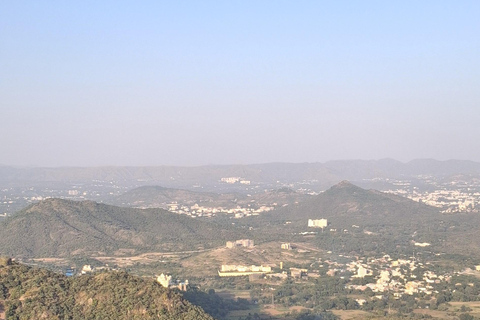 Monsoon Palace visit with Hotel Pickup-dropoff All Inclusive Guided Hiking at Monsoon Palace with Lunch